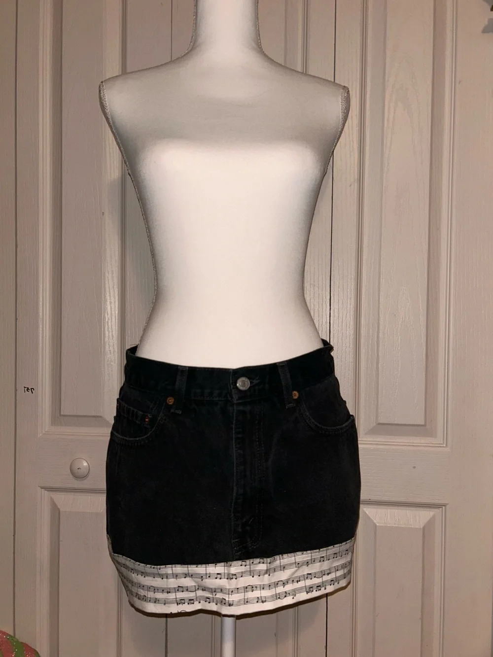 Upcycled size Men’s 34 Levi’s black denim miniskirt